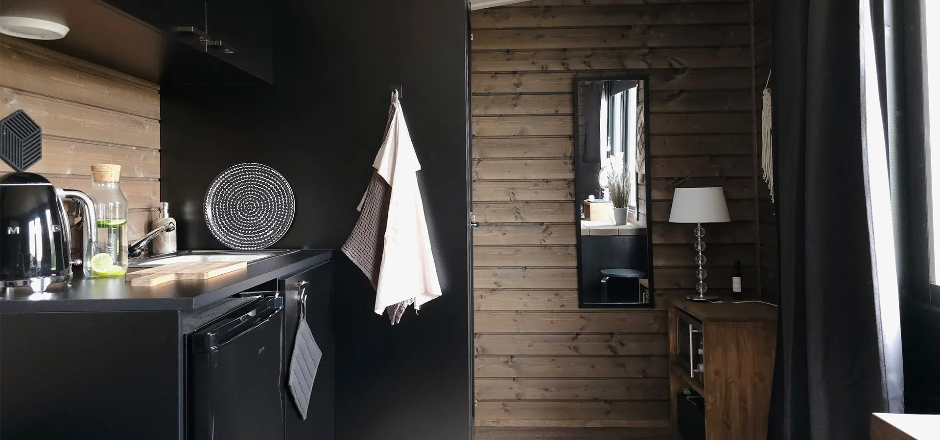 Vaunumökki varustellaan toivoidesi mukaan vaikka keittiöllä ja vessalla.