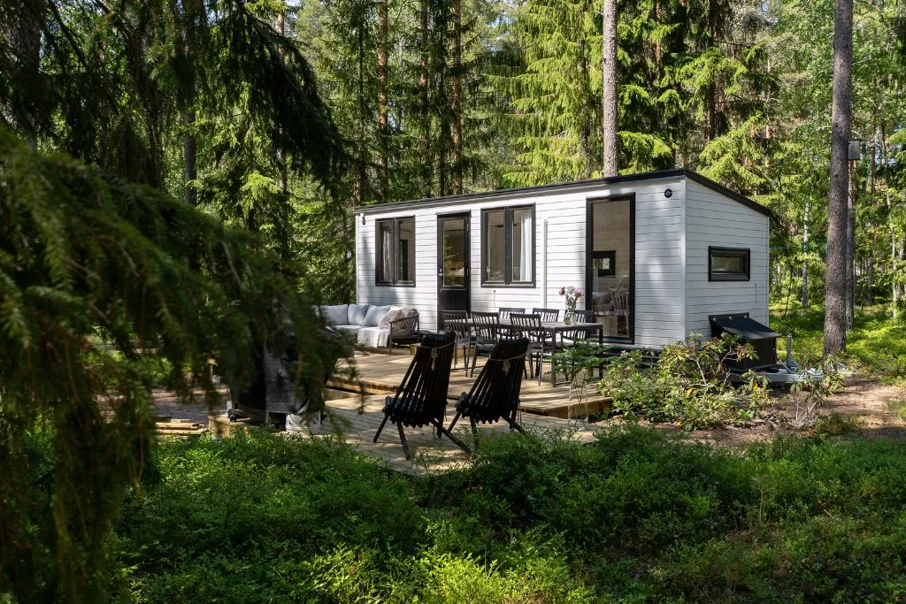 lapelland-kotimainen-liikuteltava-mokki